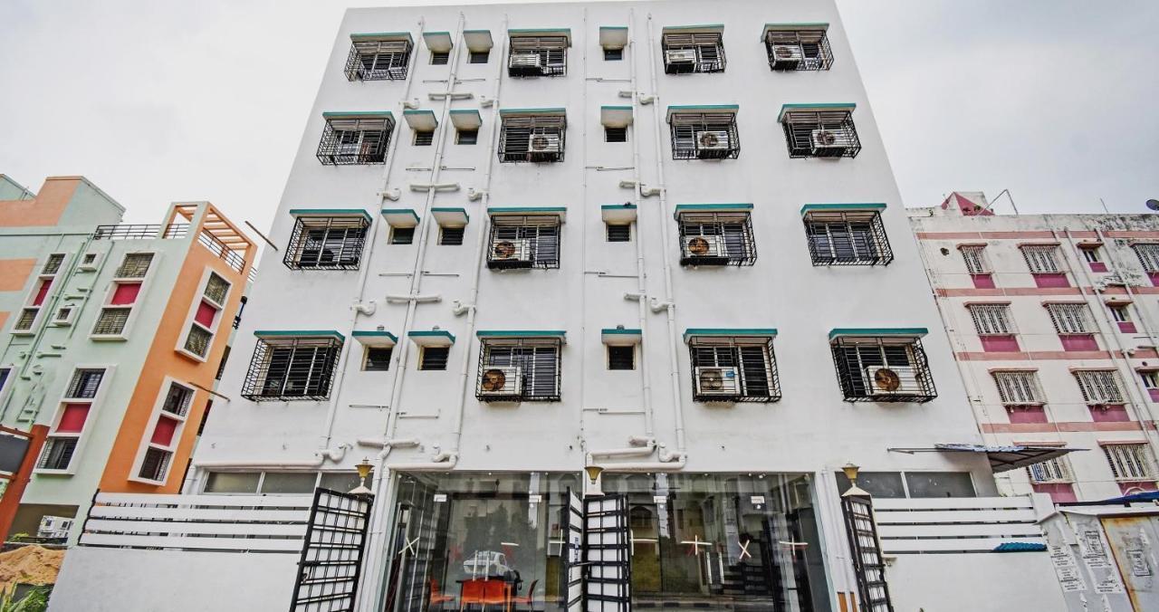 Flagship Hotel Eden Kolkata Exterior photo